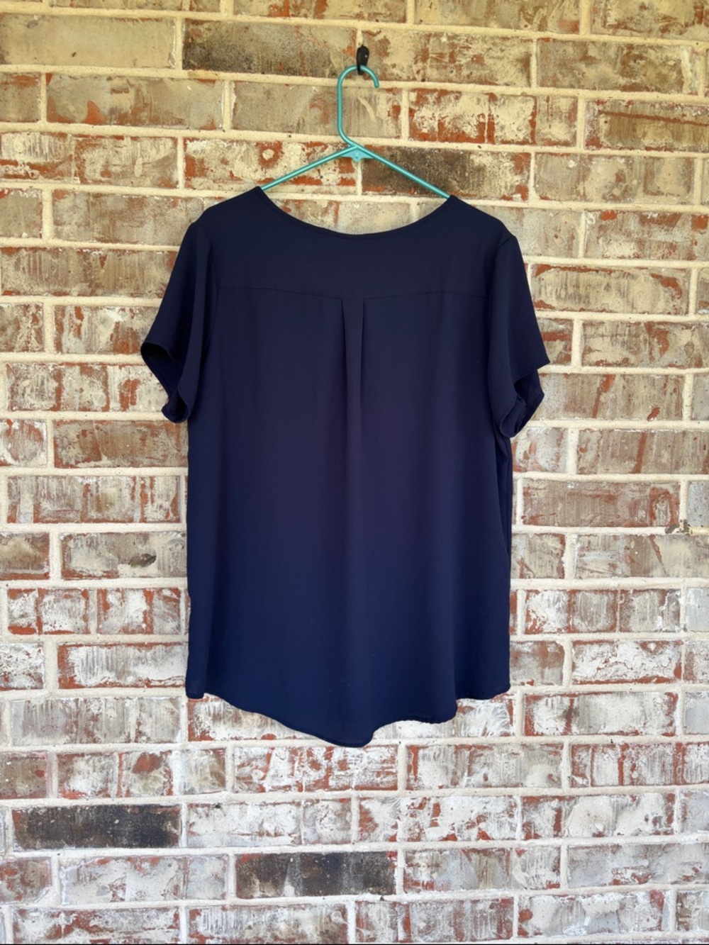 Short Sleeve V-Neck Zip Front Women's Top - Navy - Picture 5 of 5
